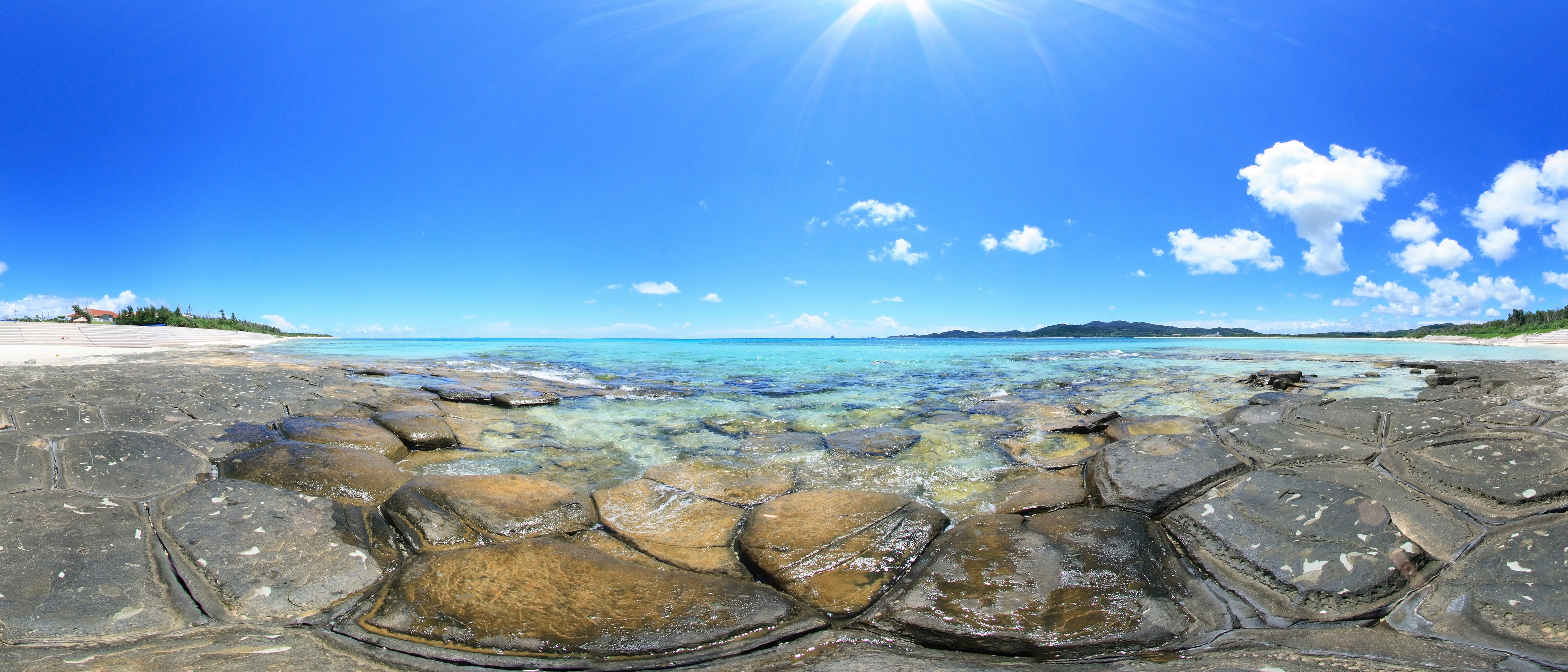 沖縄の美しい海と空・久米島GW旅行のベストシーズン