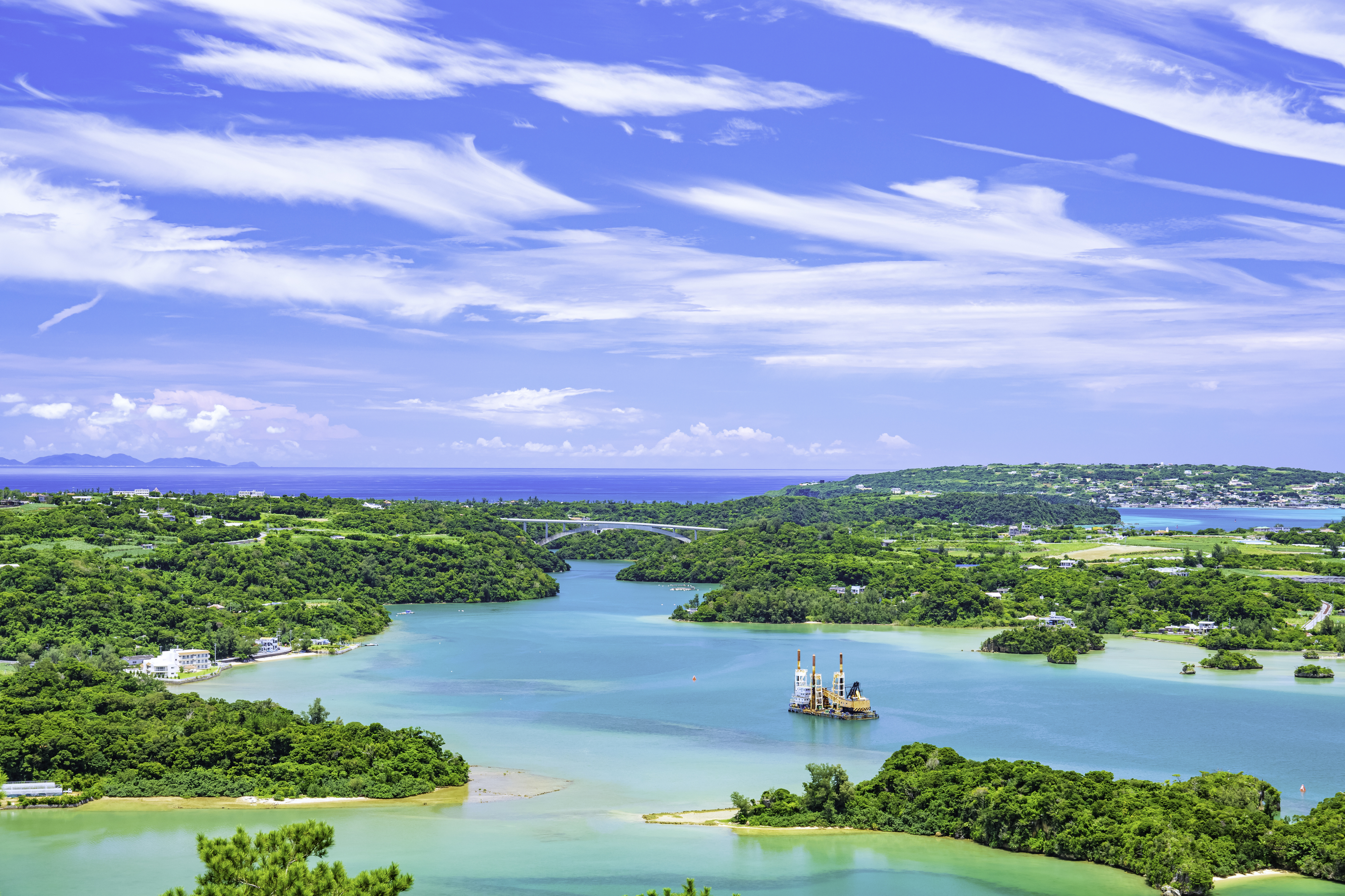 久米島の美しい自然・島内観光スポット