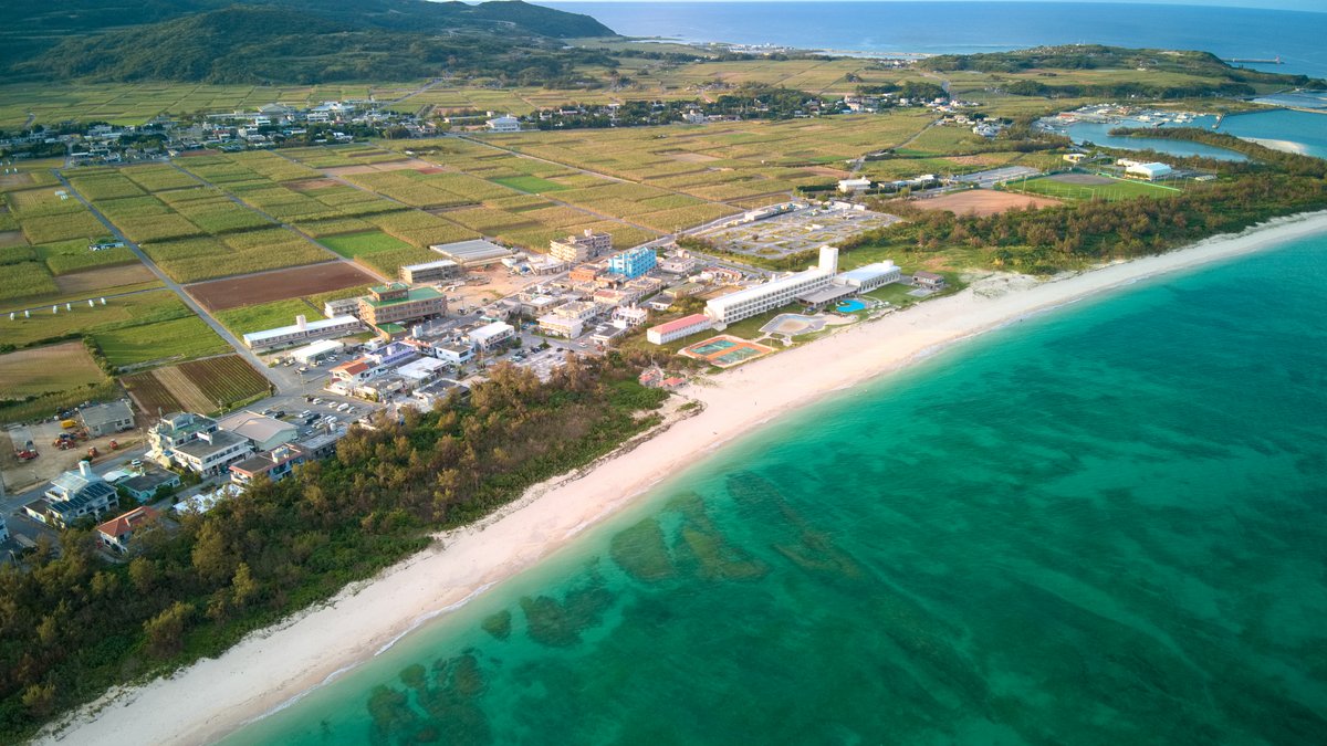 久米島イーフビーチの空撮（イメージ）