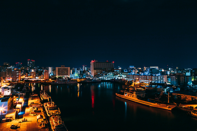 那覇とまりん港の夜景（イメージ）