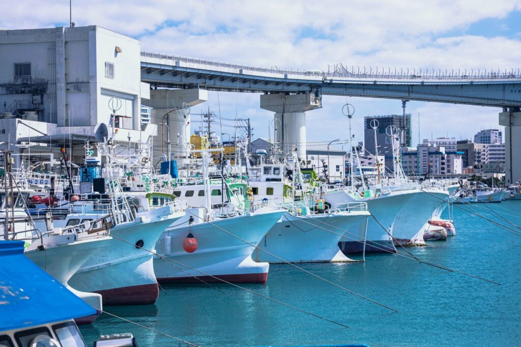 沖縄の漁港（イメージ）