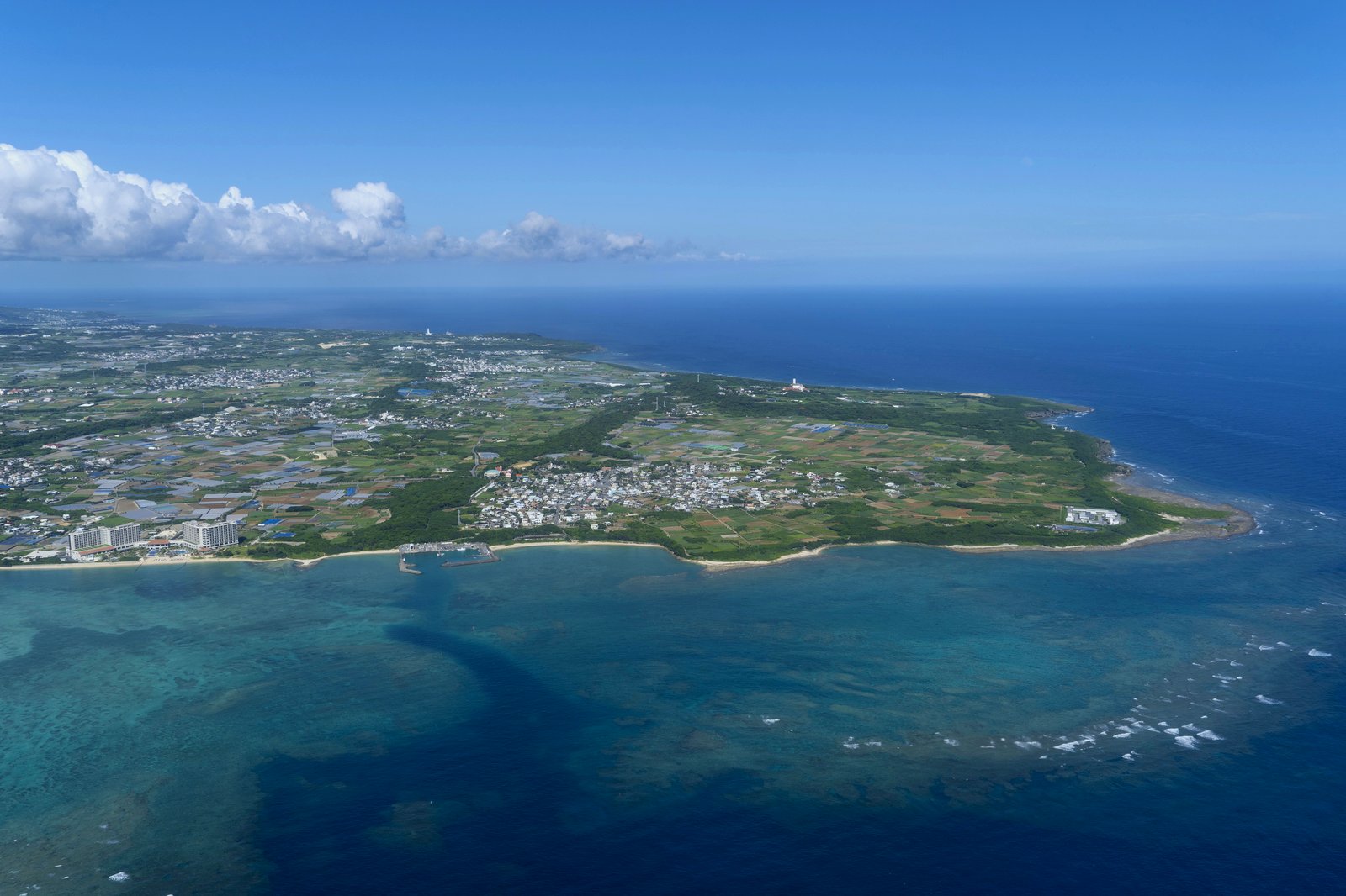 沖縄の漁港（イメージ）
